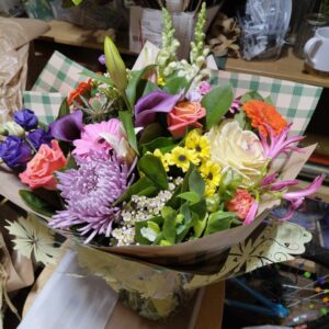 Seasonal/Florist Choice Hand tied